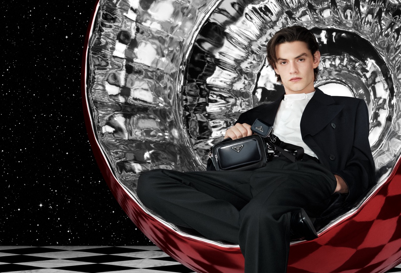 кампейн Prada Holiday 2023