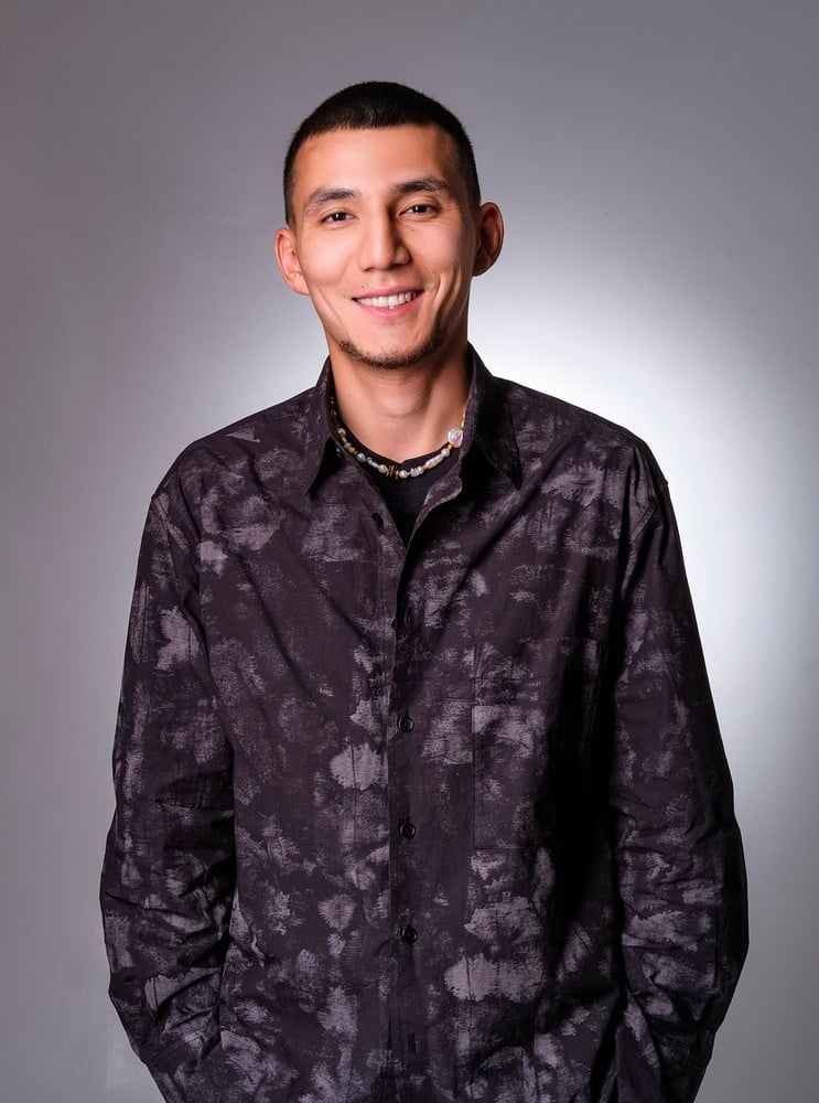 «Жұлдыздар танымалдылыққа дейін және қазір…» Akha ескі фотосуретін көрсетті