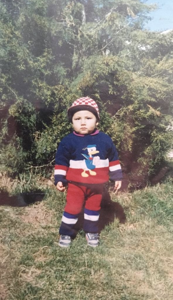 «Жұлдыздар танымалдылыққа дейін және қазір…» Akha ескі фотосуретін көрсетті