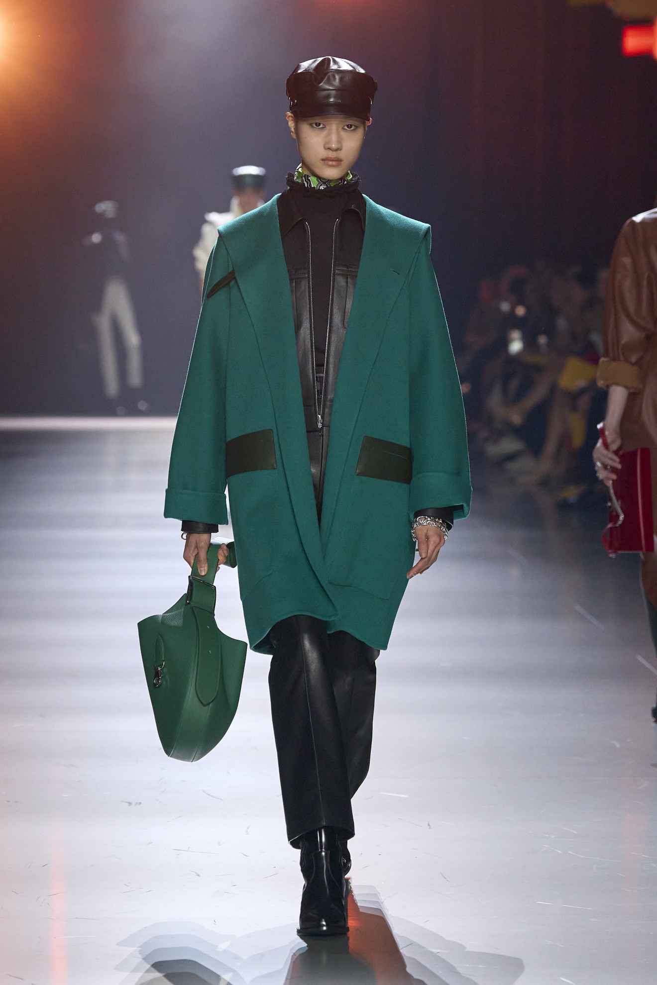 осенне-зимний показ Hermès 2024 