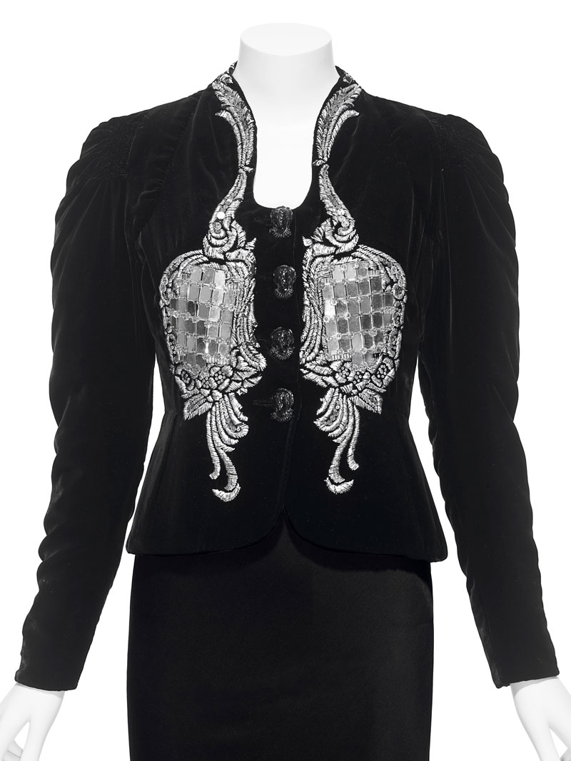 Сұлулық – ұсақ-түйекте: әлемдік дизайнерлер топтамаларындағы қазақ оюлары