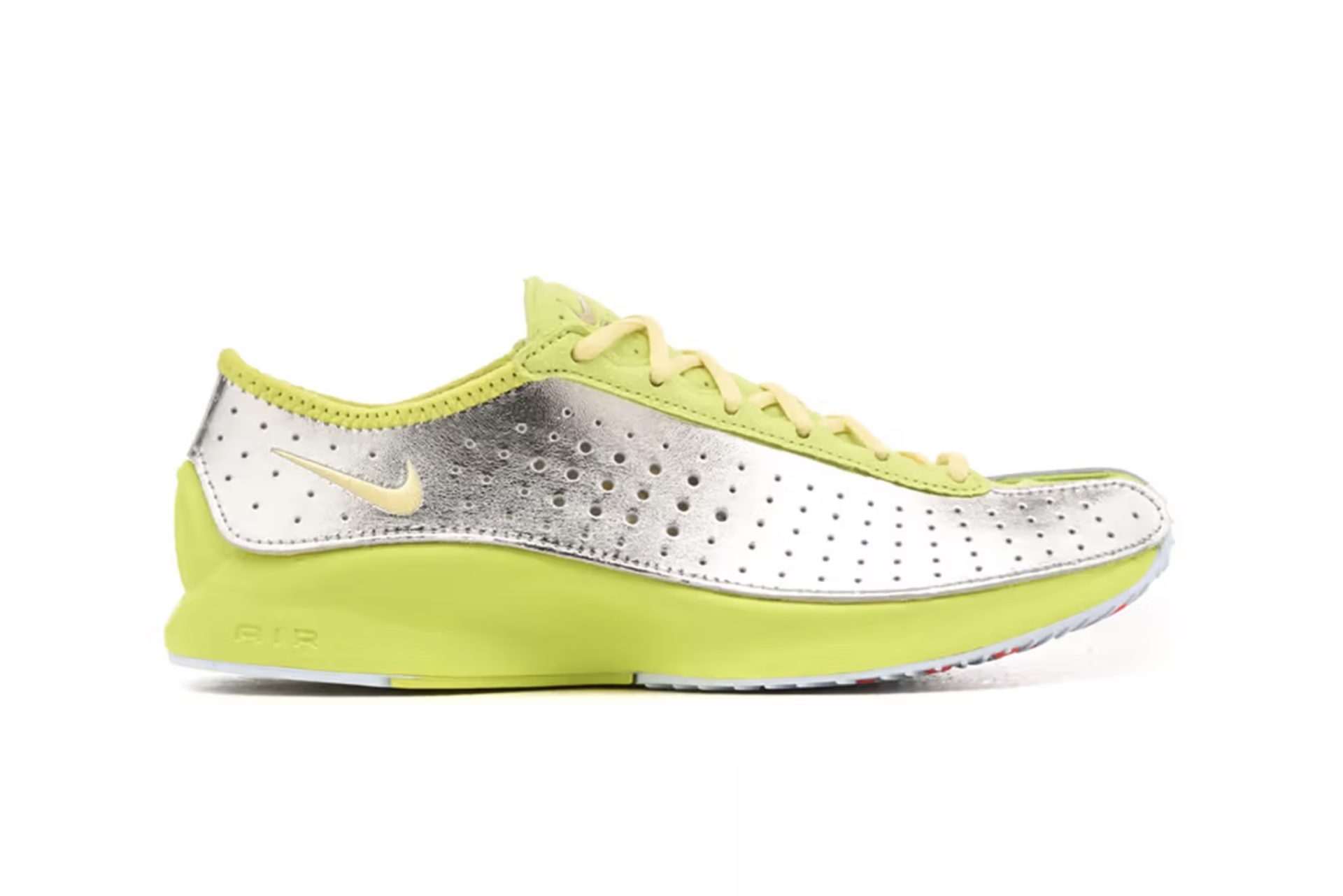 кроссовки которые выходят в апреле 