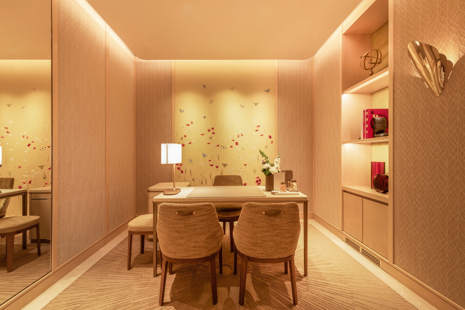 бутик Cartier в Алматы 