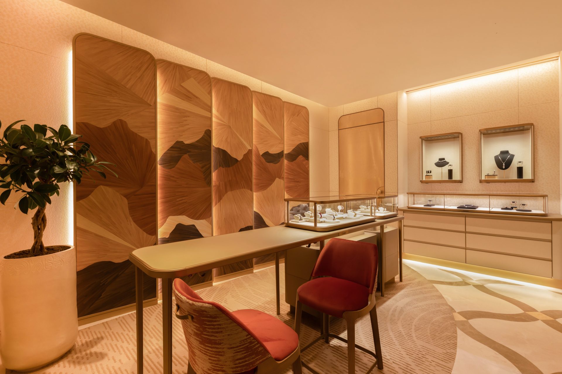 бутик Cartier в Алматы 