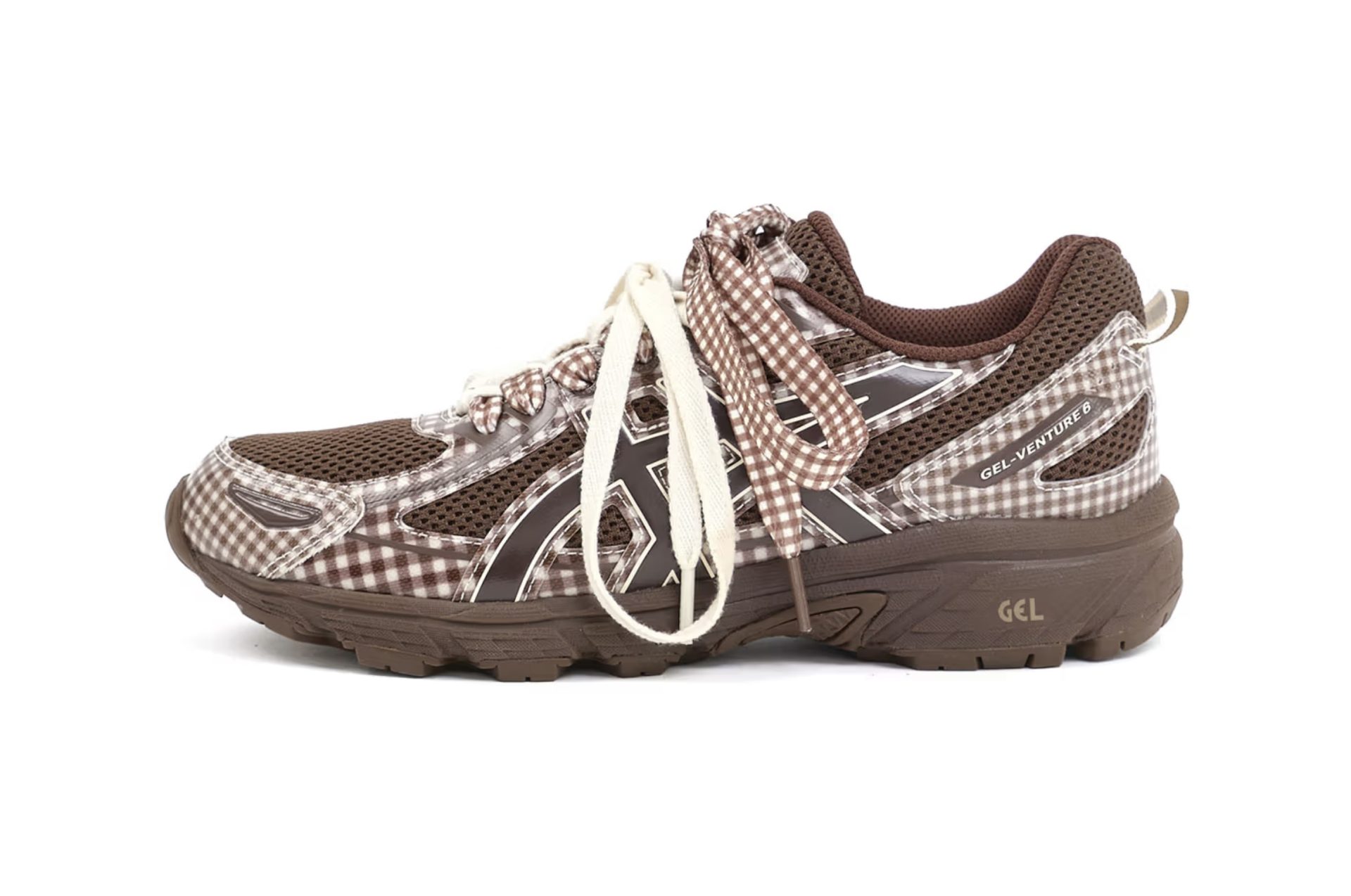 кроссовки которые выходят в апреле 